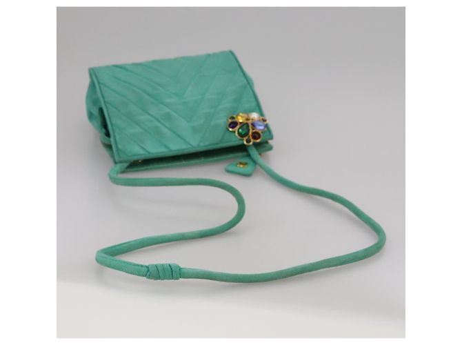 CHANEL V stitch Borsa a Spalla Nylon Verde Oro CC Auth 107879 D'oro - vista 7