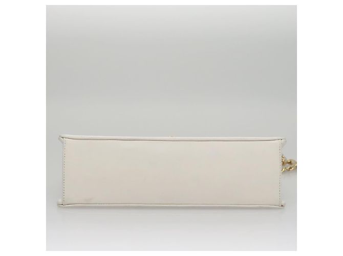 CHANEL Borsa a Spalla Matelassé in Pelle Bianca Oro CC Auth 107700 Bianco D'oro - vista 9