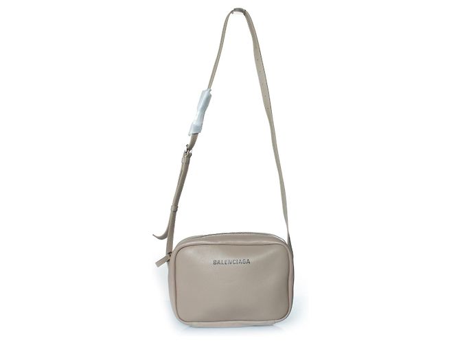 Balenciaga, Borsa a tracolla media per l'uso quotidiano - vista 2