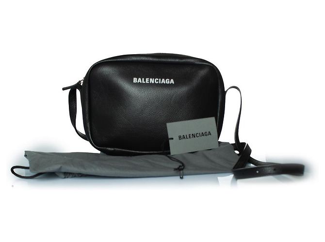 Balenciaga, Borsa a tracolla media per uso quotidiano in nero - vista 3