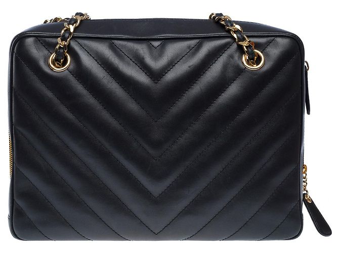 CHANEL Camera Bag in Black Leather - 102439 - view 4