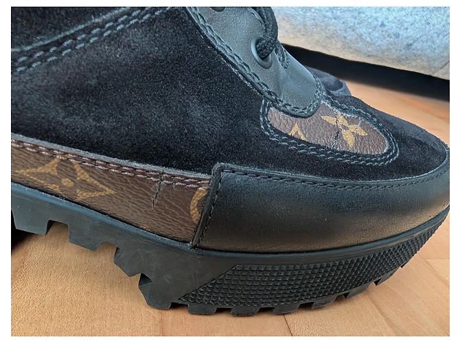 Louis Vuitton 1A4XY5 Laureate Desertboot Negro - vista 11