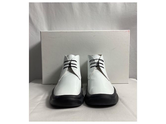 The row As botas de tornozelo com cadarço Row Town em couro sintético branco Cru - vista 14