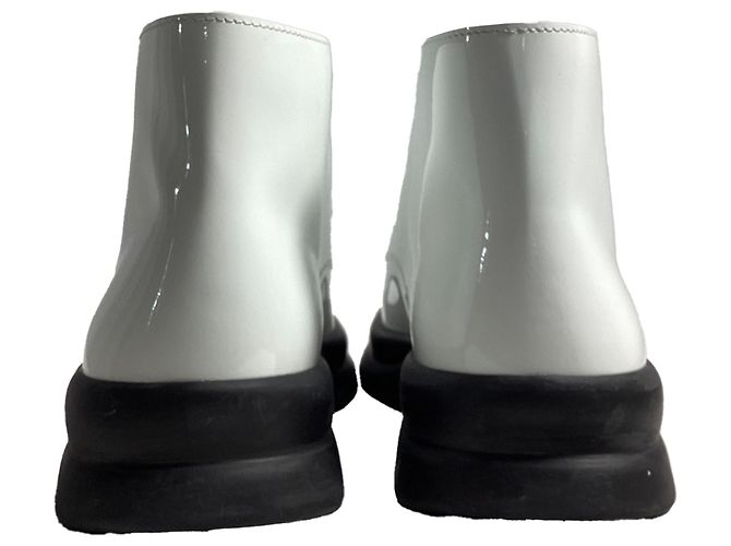 The row As botas de tornozelo com cadarço Row Town em couro sintético branco Cru - vista 4