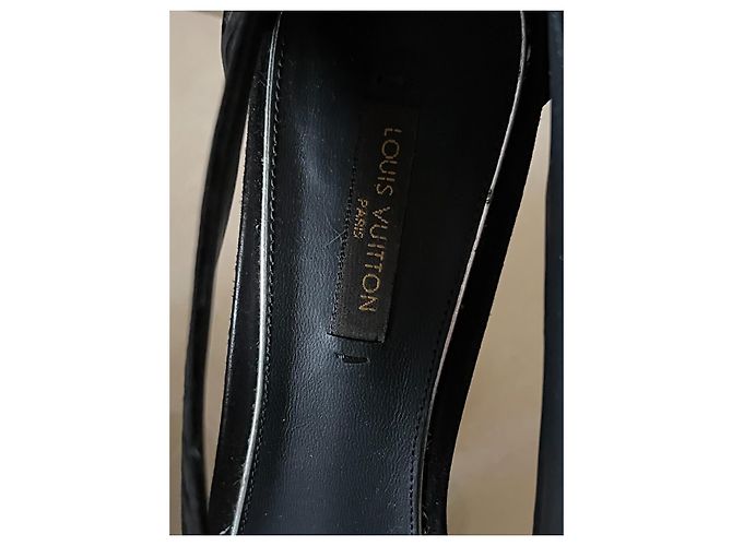 Décolleté Louis Vuitton in pelle nera con pietre Nero - vista 13