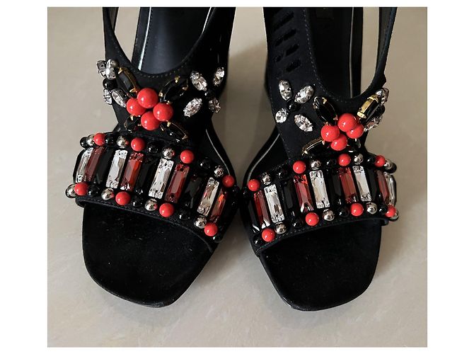 Décolleté Louis Vuitton in pelle nera con pietre Nero - vista 2