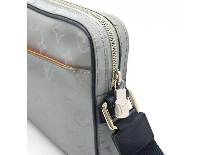 Borsa a Spalla Satellite Alpha Monogramma Louis Vuitton Grigio Blu navy - vista 5
