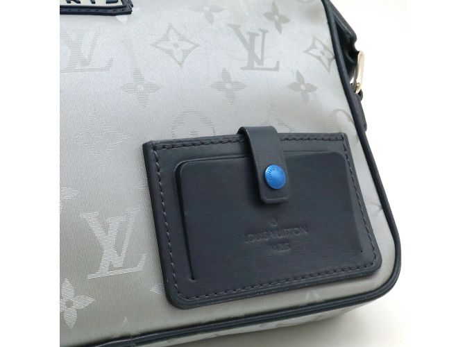 Borsa a Spalla Satellite Alpha Monogramma Louis Vuitton Grigio Blu navy - vista 9