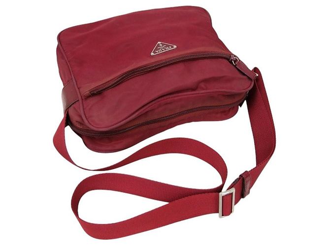 Borsa a tracolla incrociata logo Prada rosso scuro Bordò - vista 2