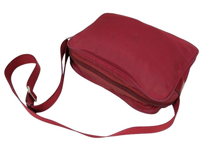 Borsa a tracolla incrociata logo Prada rosso scuro Bordò - vista 4