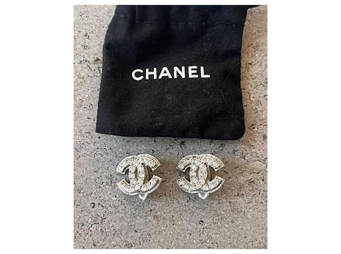 Chanel Orecchini CC argentati in perfette condizioni Argento - vista 7