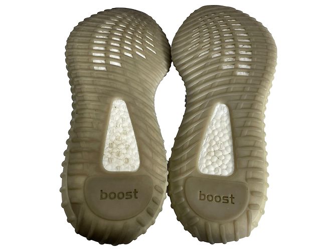 Baskets Yeezy x Adidas Boost 350 V2 Tail Light en polyester gris - vue 5