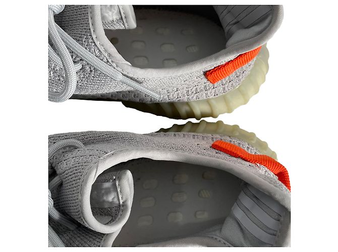 Baskets Yeezy x Adidas Boost 350 V2 Tail Light en polyester gris - vue 8
