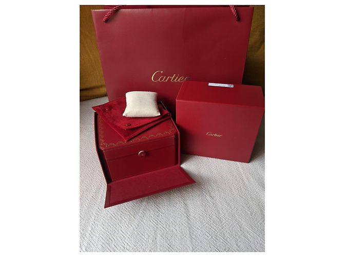 Cartier-Uhren- und Schmuckbox und rote Papiertüte - Ansicht 6