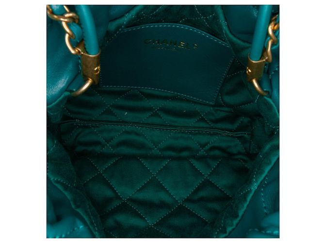 Borsa Chanel verde mini in pelle di vitello lucida 22 - vista 4
