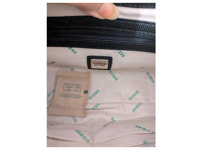 Borsa Guess in pelle nera Saffiano Nero - vista 4
