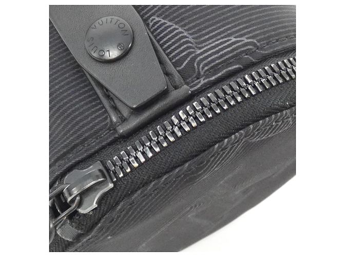 Borsa a spalla polochon doppia espandibile Louis Vuitton Nero - vista 5