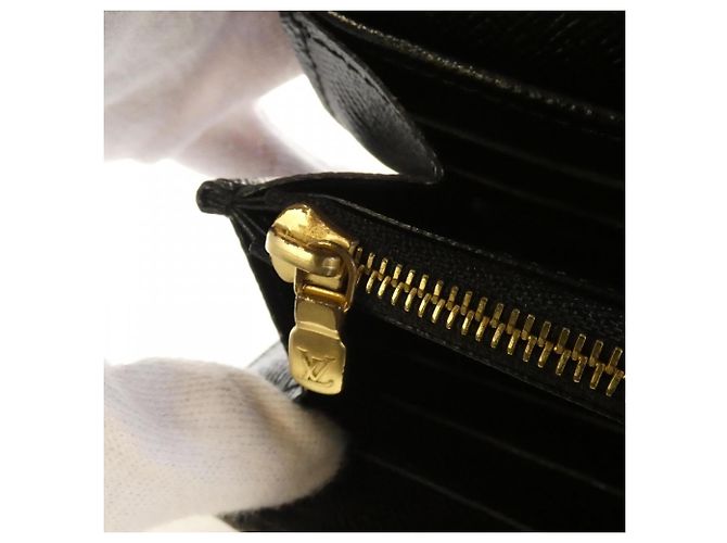 Cartera Twist Epi Louis Vuitton Negro - vista 5