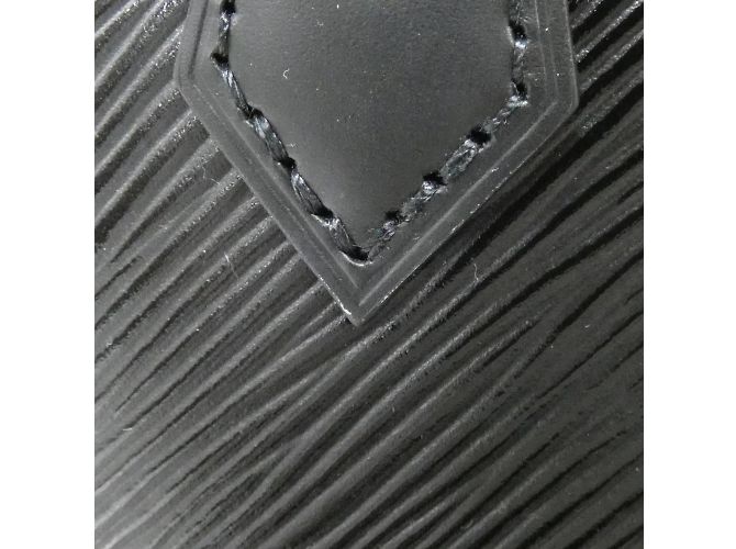 Sac à dos Alma Epi Louis Vuitton Noir - vue 4