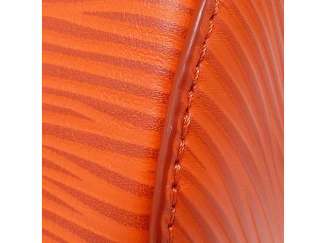 Borsa Polochon M23719 Epi XL Soft Louis Vuitton Rosso - vista 2