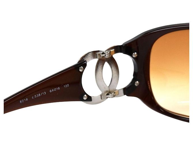 Gafas de sol tintadas marrones con logo CC plateado Chanel 6014 Castaño Plata - vista 5