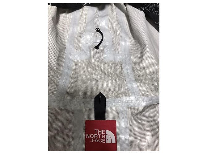 SUPREME X NORTH FACE SS2012 Giacca VENTURE Nera Nero - vista 7