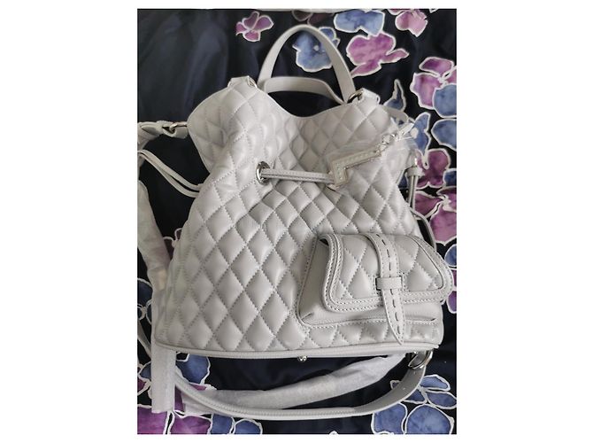 Lancel 1. Flirt M Eimer Tasche aus grauem gestepptem Leder - Ansicht 10