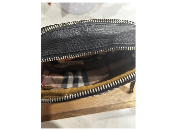 Borsa a tracolla Burberry in pelle nera con borchie argentate Nero - vista 11