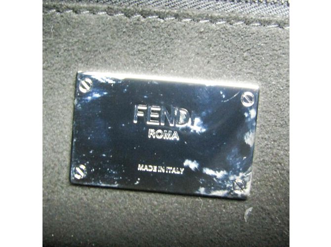 Borsa a Spalla Fendi Baguette Messenger Medium 7VA537 Nero - vista 10