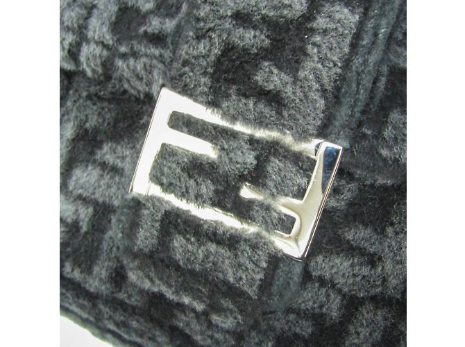 Borsa a Spalla Fendi Baguette Messenger Medium 7VA537 Nero - vista 7