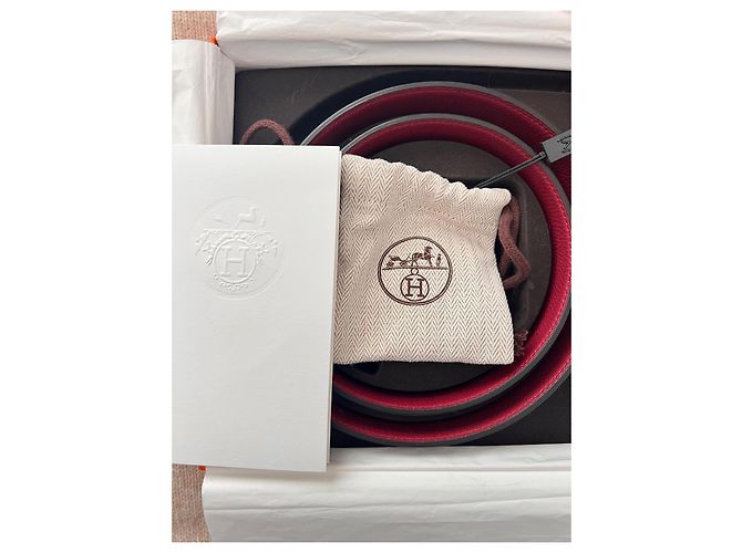 Cinturón Hermès reversible de piel negro burdeos - vista 3