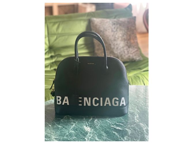 SAC BALENCIAGA HANDLE TAILLE M NOIR ET BLANC - vue 2