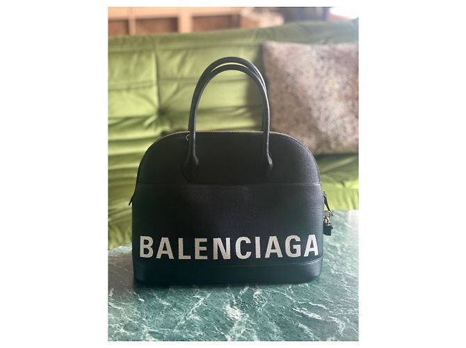 SAC BALENCIAGA HANDLE TAILLE M NOIR ET BLANC - vue 3
