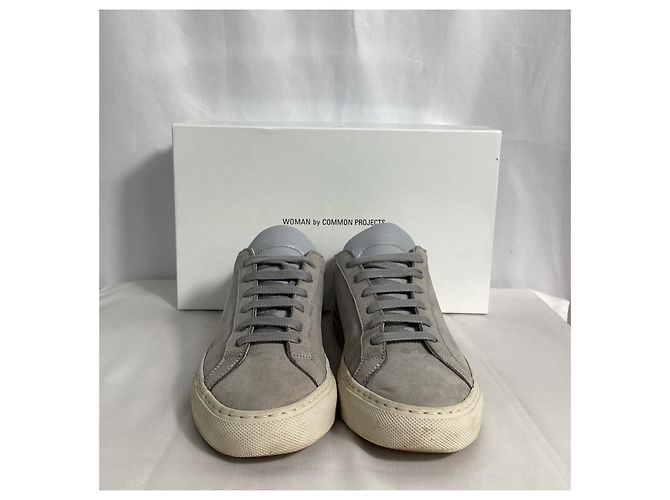 Autre Marque Sneakers Achilles Low Common Projects in suede grigio - vista 14