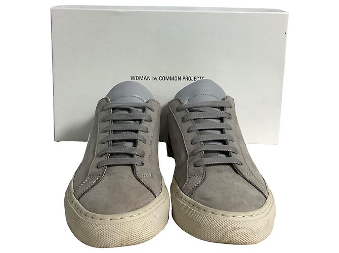 Autre Marque Sneakers Achilles Low Common Projects in suede grigio - vista 7