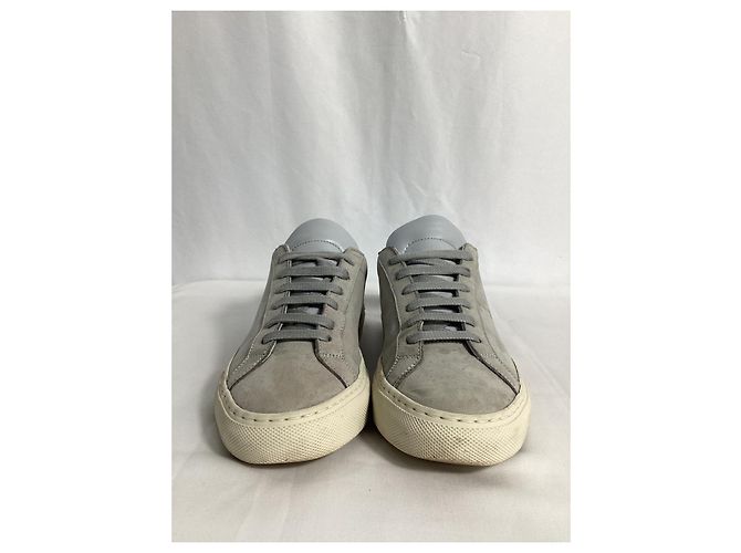 Autre Marque Sneakers Achilles Low Common Projects in suede grigio - vista 9