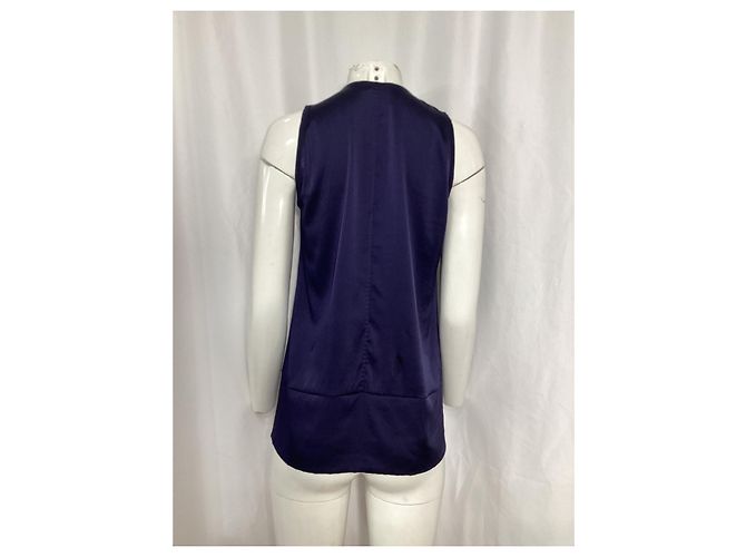 Top sin mangas plisado en seda azul marino de Brunello Cucinelli - vista 9