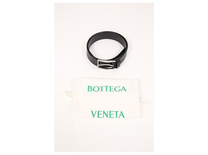 Cinturón básico Bottega Veneta en cuero negro - vista 12