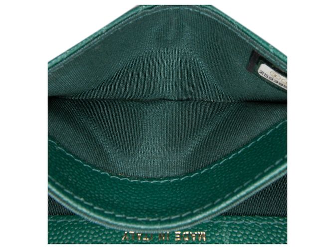 Portacarte Boy in caviar verde Chevron di Chanel - vista 5