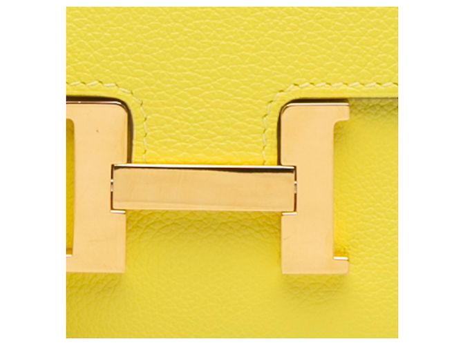 Portafoglio Hermès Constance Wallet To Go in Evercolor Giallo - vista 9