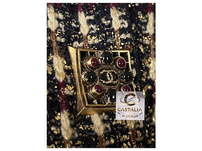Chanel Abrigo con botones Gripoix icónicos raros de 10K$ Dorado - vista 8