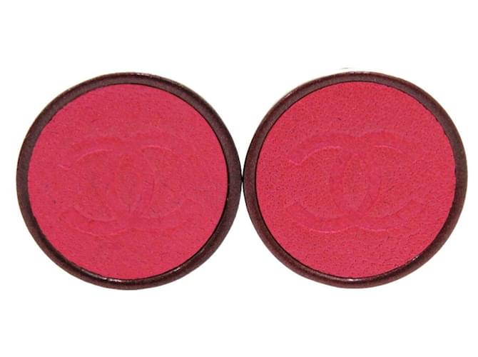 Orecchini in pelle e metallo rosa Chanel Coco Mark Button - vista 2
