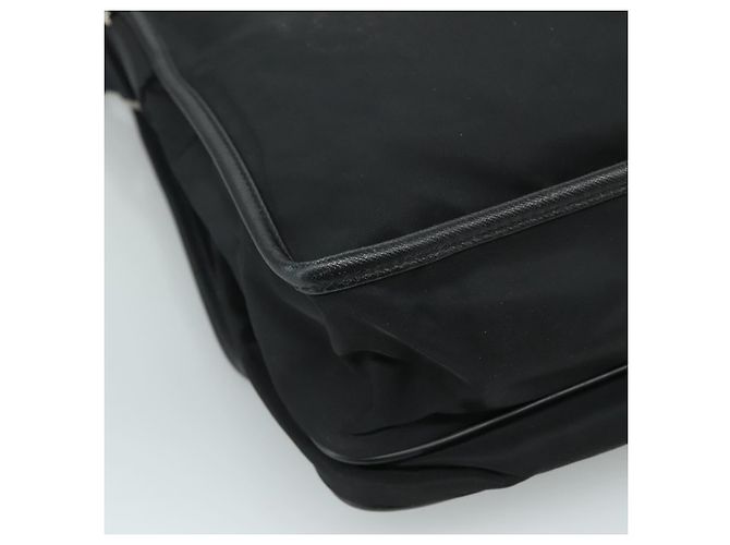 Borsa a spalla PRADA in nylon nero Auth am7560 - vista 13