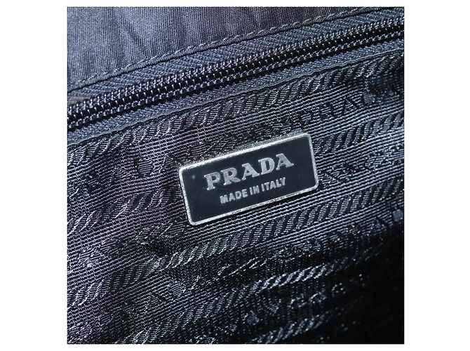 Borsa a spalla PRADA in nylon nero Auth am7560 - vista 16