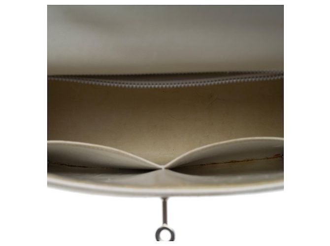 Hermès HERMES Kelly 28 Bag in White Canvas - 102428 - view 8