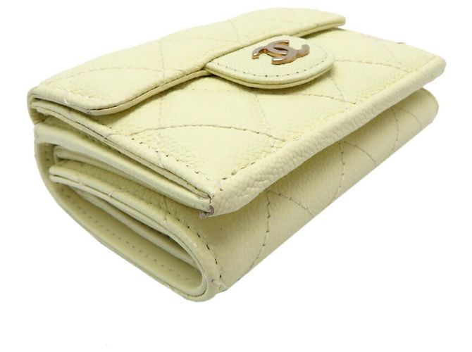 Cartera Small Flap de Chanel en cuero caviar Blanco Crudo - vista 3