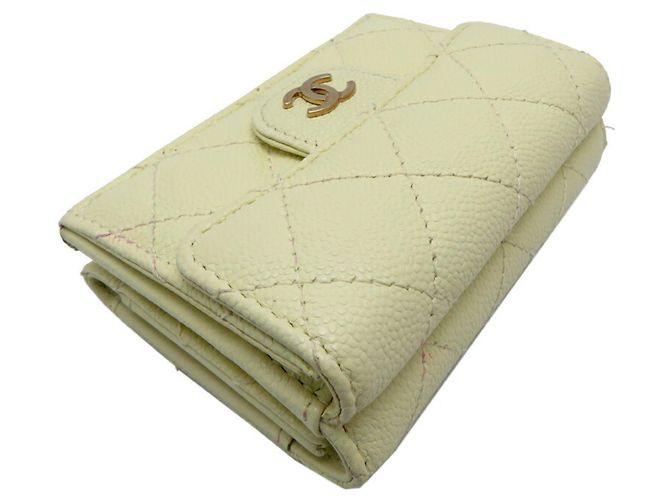 Cartera Small Flap de Chanel en cuero caviar Blanco Crudo - vista 4