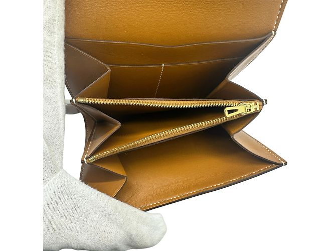 Monedero compacto Constance de Hermès Dorado - vista 8
