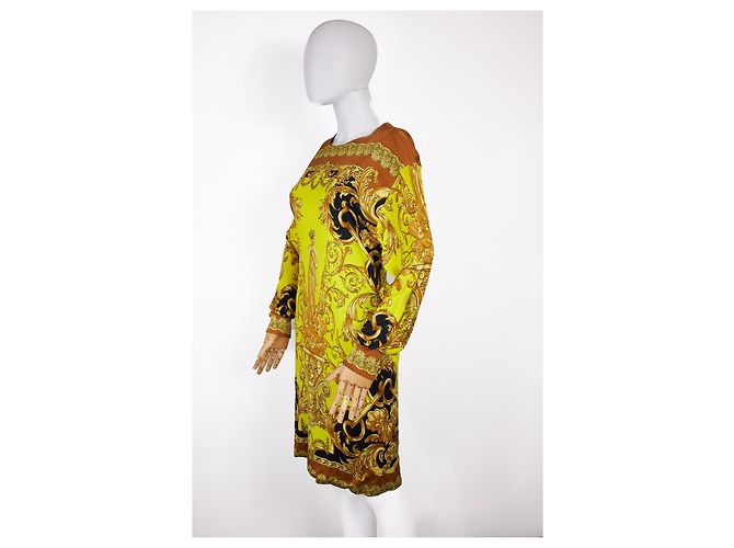 Vestido Versace de viscosa amarillo Talla 40 - vista 5