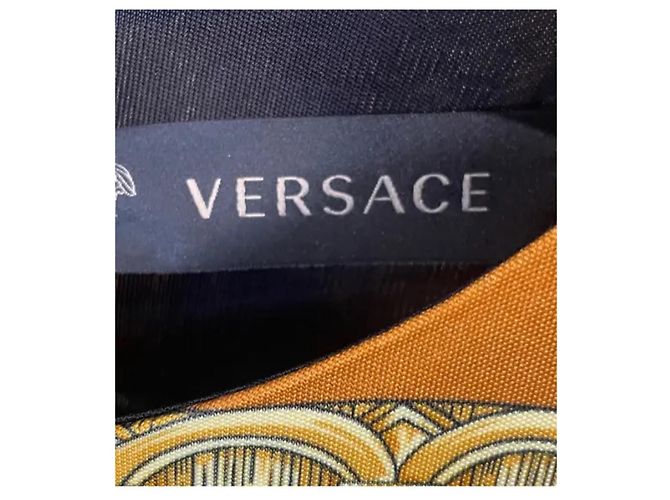 Vestido Versace de viscosa amarillo Talla 40 - vista 6